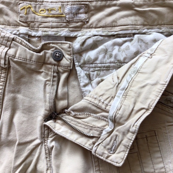 Nori Gold Label Khaki Pants - Size 11 - Picture 7 of 10
